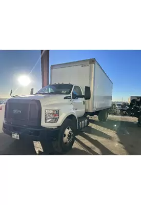 FORD F650 Cab