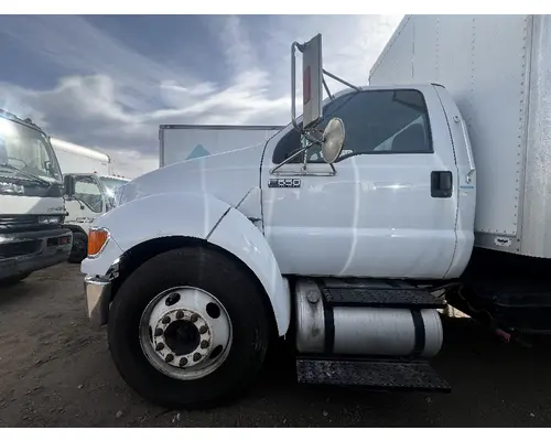 FORD F650 Cab