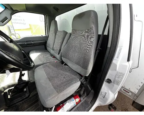 FORD F650 Cab