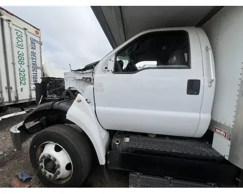 FORD F650 Cab
