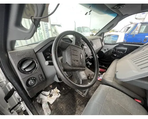 FORD F650 Cab