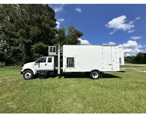 FORD F650 Complete Vehicle