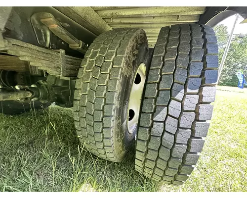 FORD F650 Complete Vehicle