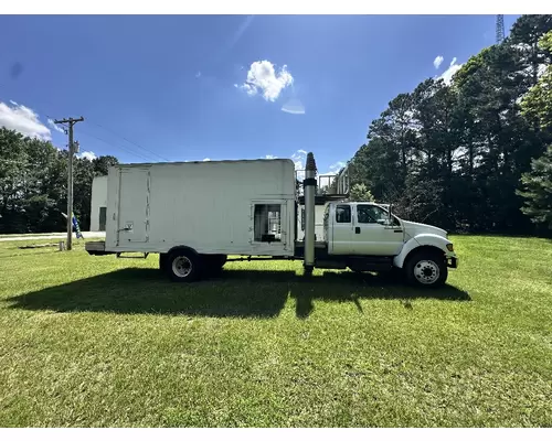 FORD F650 Complete Vehicle