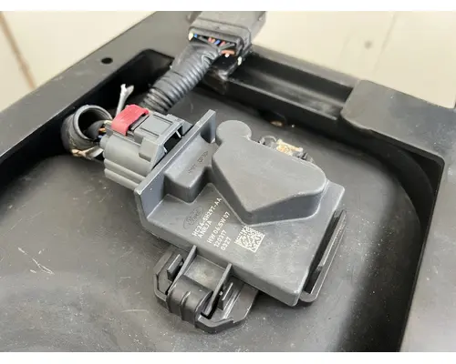 FORD F650 DEF Tank2
