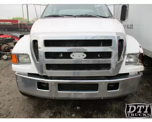FORD F650 Grille
