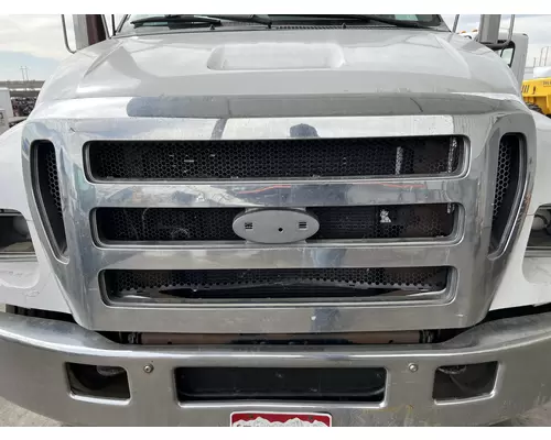 FORD F650 Grille