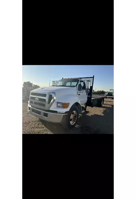 FORD F650 Grille