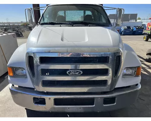 FORD F650 Grille