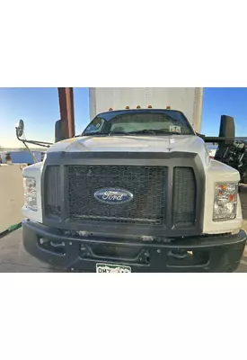 FORD F650 Grille