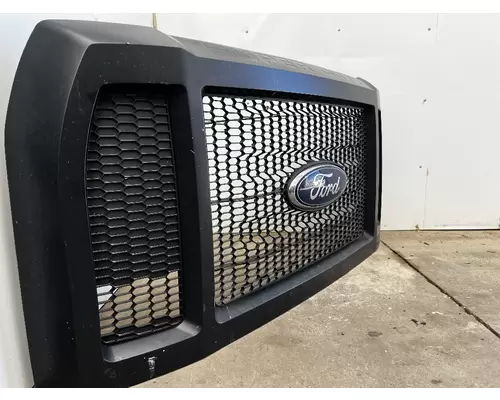 FORD F650 Grille