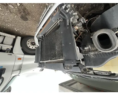FORD F650 Radiator