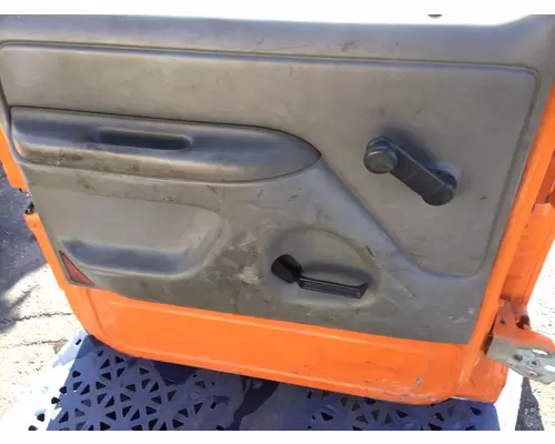 FORD F700 1987-1999 DOOR ASSEMBLY, FRONT