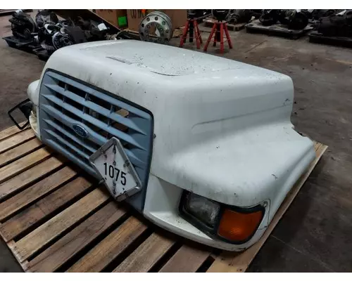 FORD F700 1995-1999 HOOD