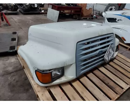 FORD F700 1995-1999 HOOD