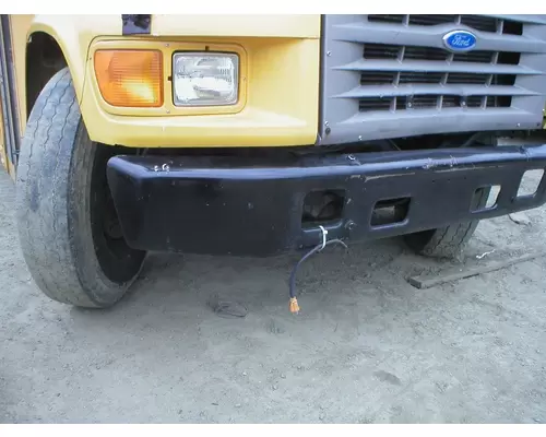 FORD F700 Bumper Assembly, Front