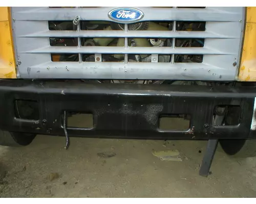 FORD F700 Bumper Assembly, Front
