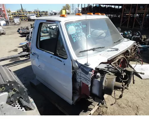 FORD F700 CAB