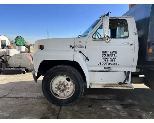 FORD F700 Cab