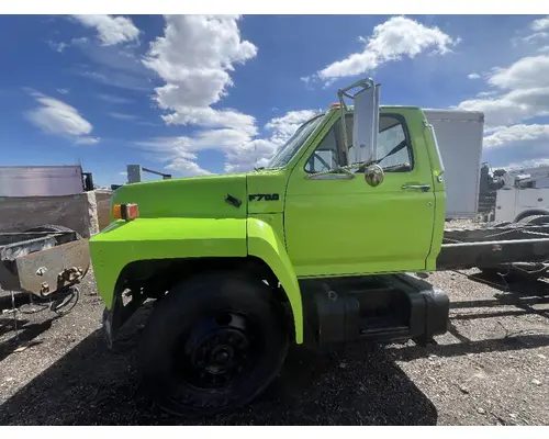 FORD F700 Cab