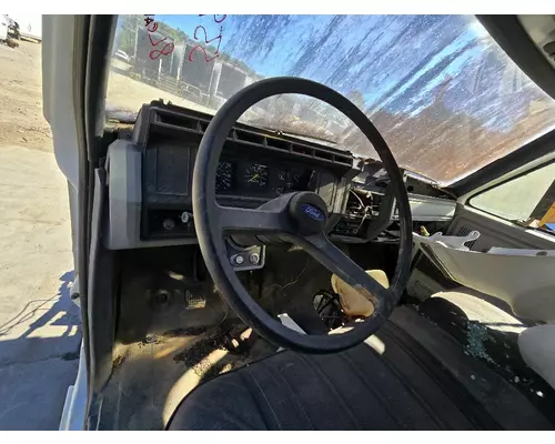 FORD F700 Complete Vehicle