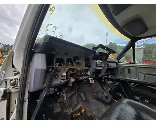 FORD F700 Complete Vehicle