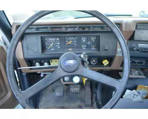 FORD F700 Complete Vehicle