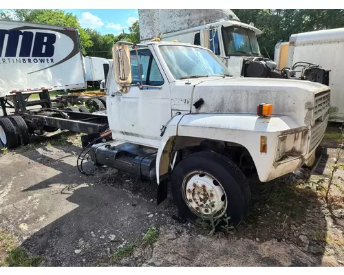 FORD F700 Complete Vehicle