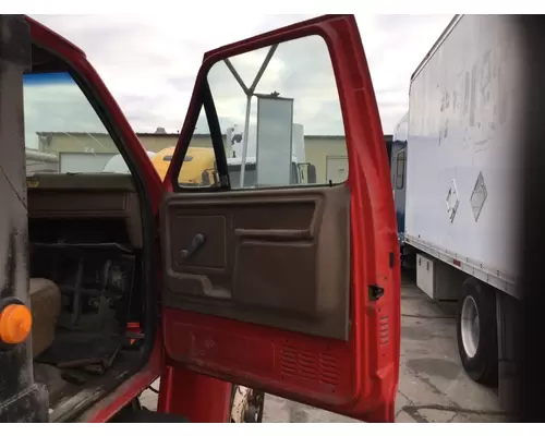 FORD F700 DOOR ASSEMBLY, FRONT