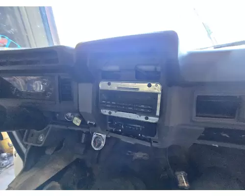 FORD F700 Dash Assembly