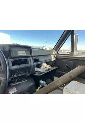 FORD F700 Dash Assembly