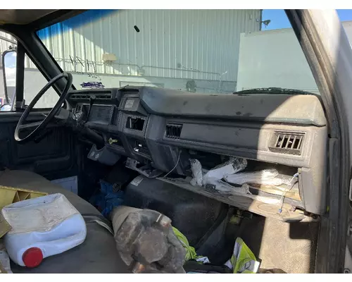 FORD F700 Dash Assembly