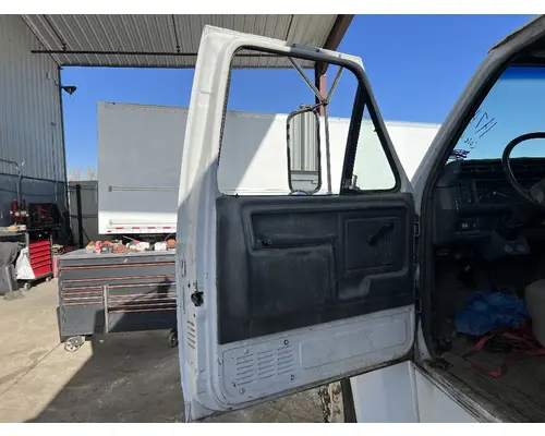 FORD F700 Door Assembly, Front