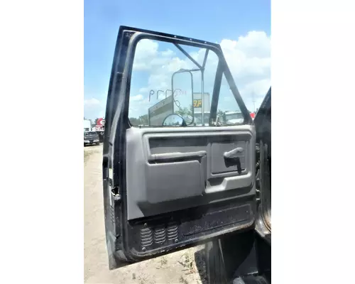 FORD F700 Door Assembly, Front