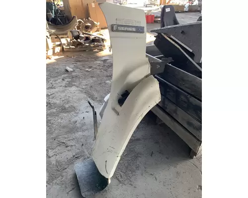 FORD F700 Fender