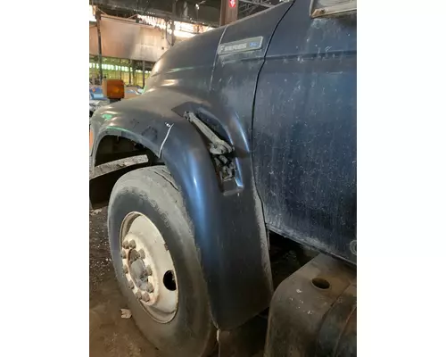 FORD F700 Fender