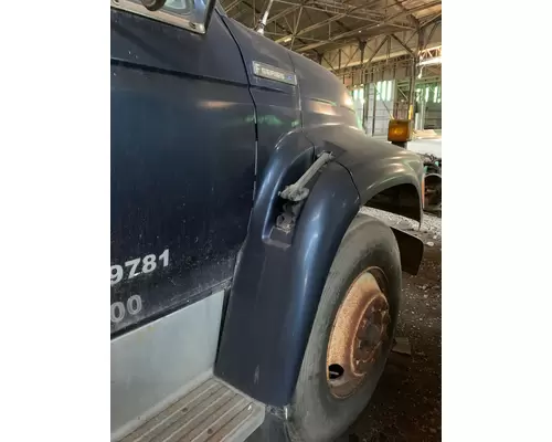 FORD F700 Fender