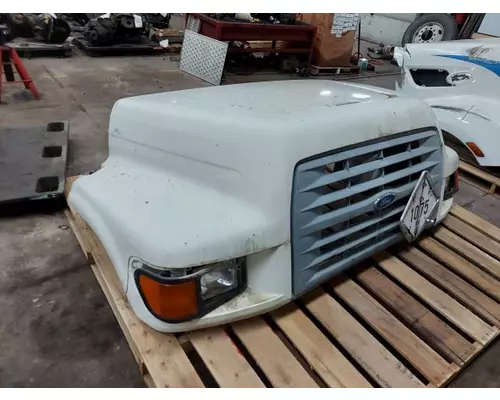 FORD F700 HOOD