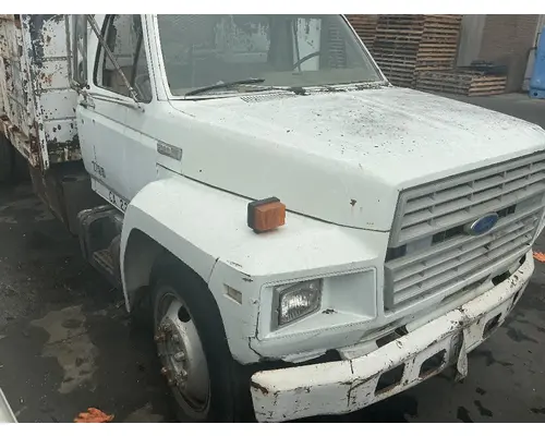 FORD F700 Hood