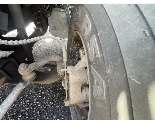 FORD F700 Hub