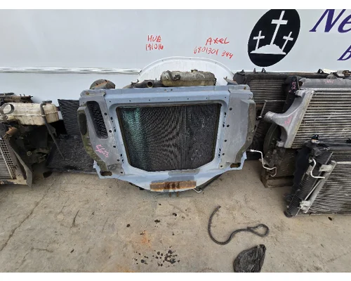 FORD F700 Radiator