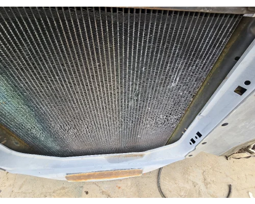 FORD F700 Radiator