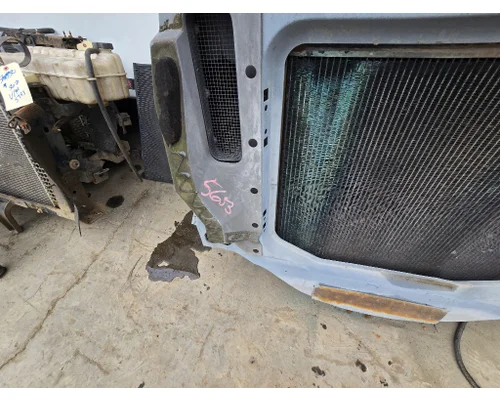 FORD F700 Radiator
