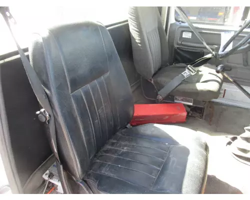 FORD F700 SEAT, FRONT