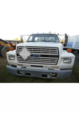 FORD F700 Windshield Glass