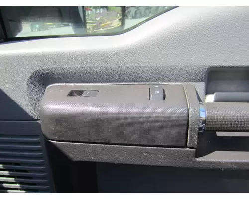 FORD F750SD (SUPER DUTY) 2008-2016 DOOR ASSEMBLY, FRONT