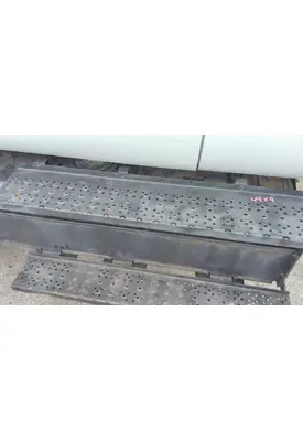 FORD F750SD (SUPER DUTY)  CAB STEP