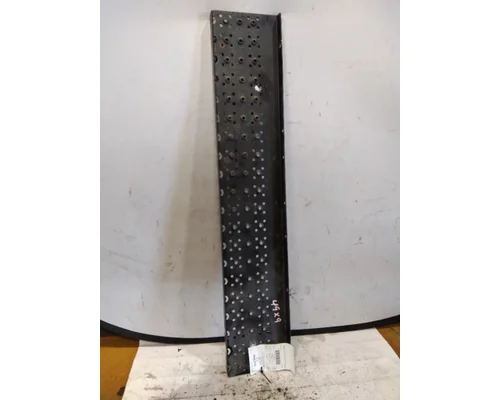FORD F750SD (SUPER DUTY)  CAB STEP