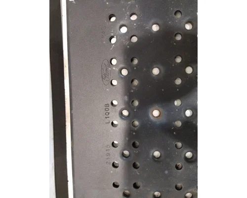 FORD F750SD (SUPER DUTY)  CAB STEP