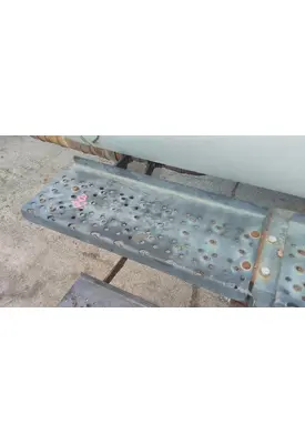 FORD F750SD (SUPER DUTY)  CAB STEP